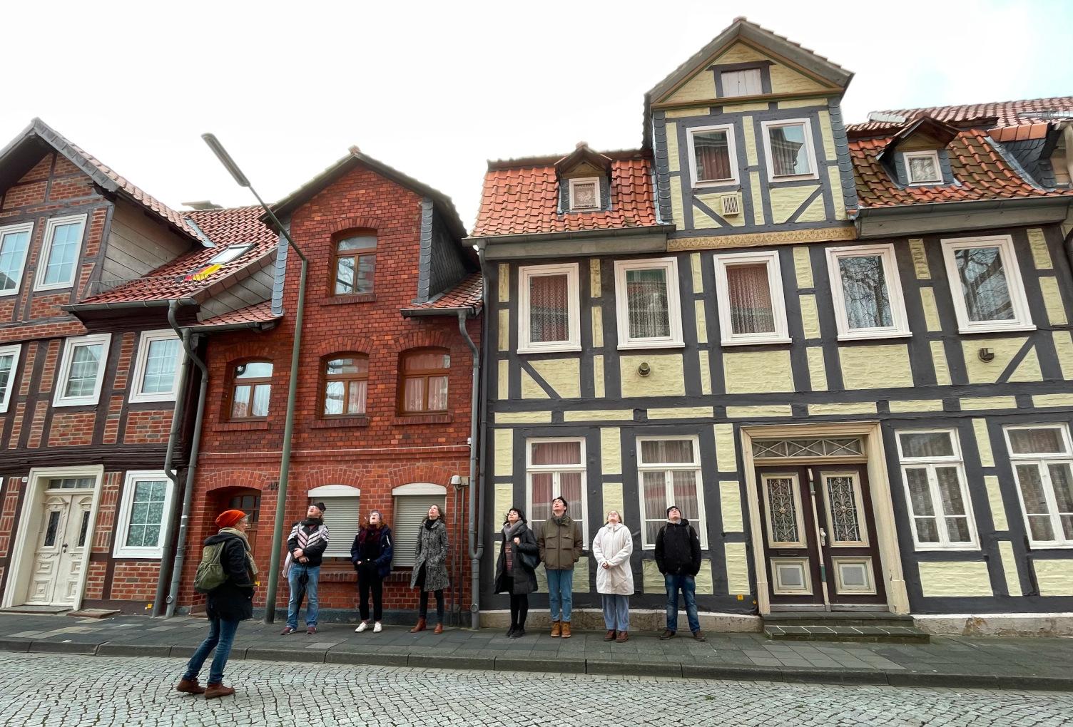 A historical city walk through Helmstedt took place as part of the premiere weekend.